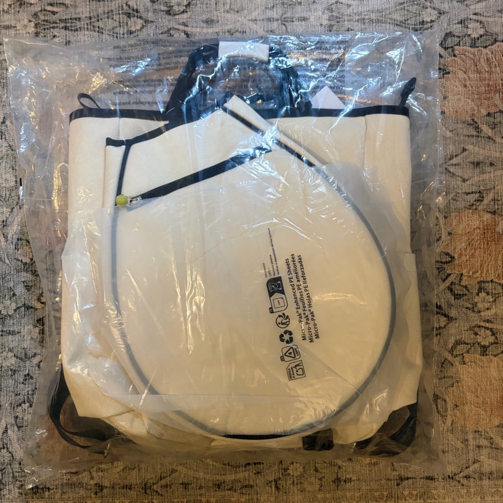 Lululemon Racket Bag - Natural/Black